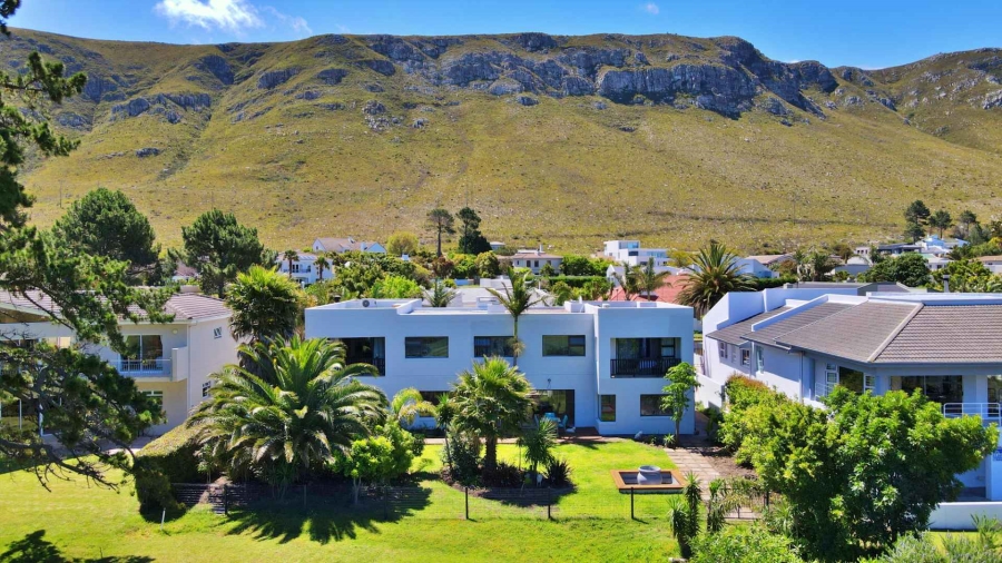 4 Bedroom Property for Sale in Hermanus Heights Western Cape